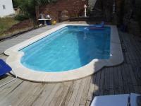 PISCINAS POLIESTER -- GALERIA DE IMAGENES -- M-70 -- Madeca
